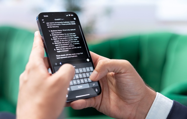 What Goes Into Text Message Marketing Cost? image