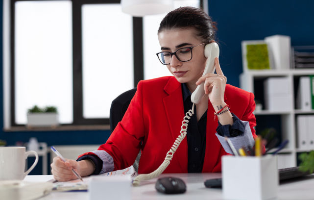 How to Create the Best Cold Calling Scripts for Financial Planners? image